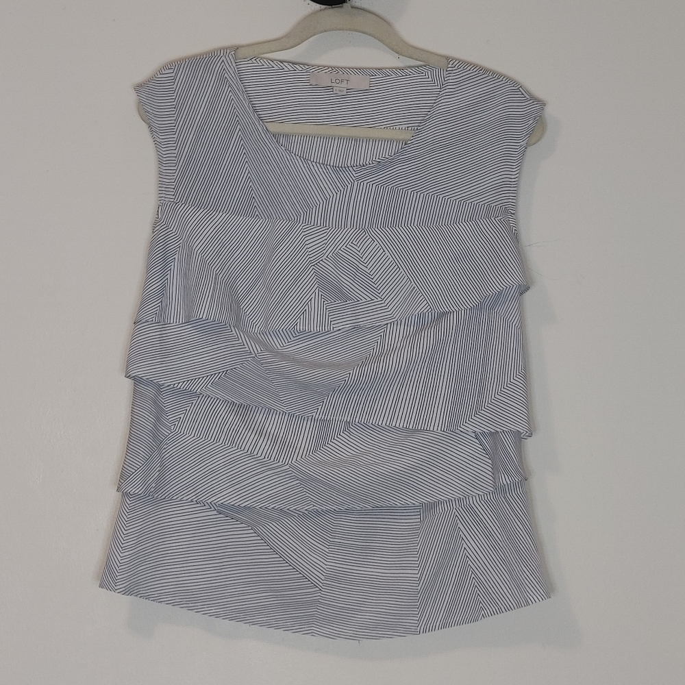 ANN TAYLOR LOFT Black White Striped Waterfall Tiered Sleeveless Top Blouse Small
